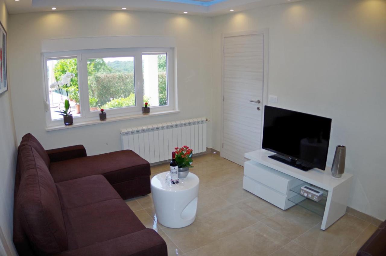 Holiday Home Elvis, Village Kujici Hreljići Dış mekan fotoğraf